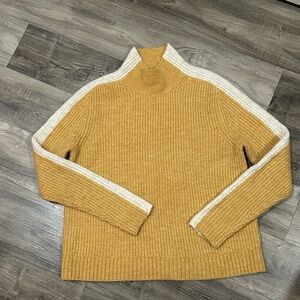 Abercrombie & Fitch Women’s Sweater – Mustard Yellow w/ Cream Stripe (Size M)